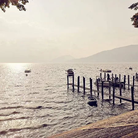 別荘 Lake Stone Castelveccana